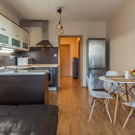 Apartman V Aleji Pressburg Exterior foto