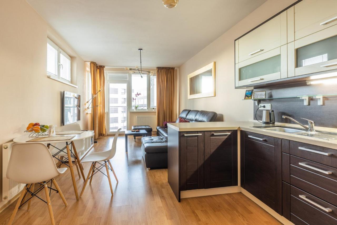 Apartman V Aleji Pressburg Exterior foto