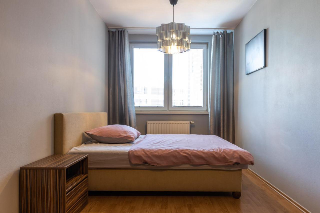 Apartman V Aleji Pressburg Exterior foto